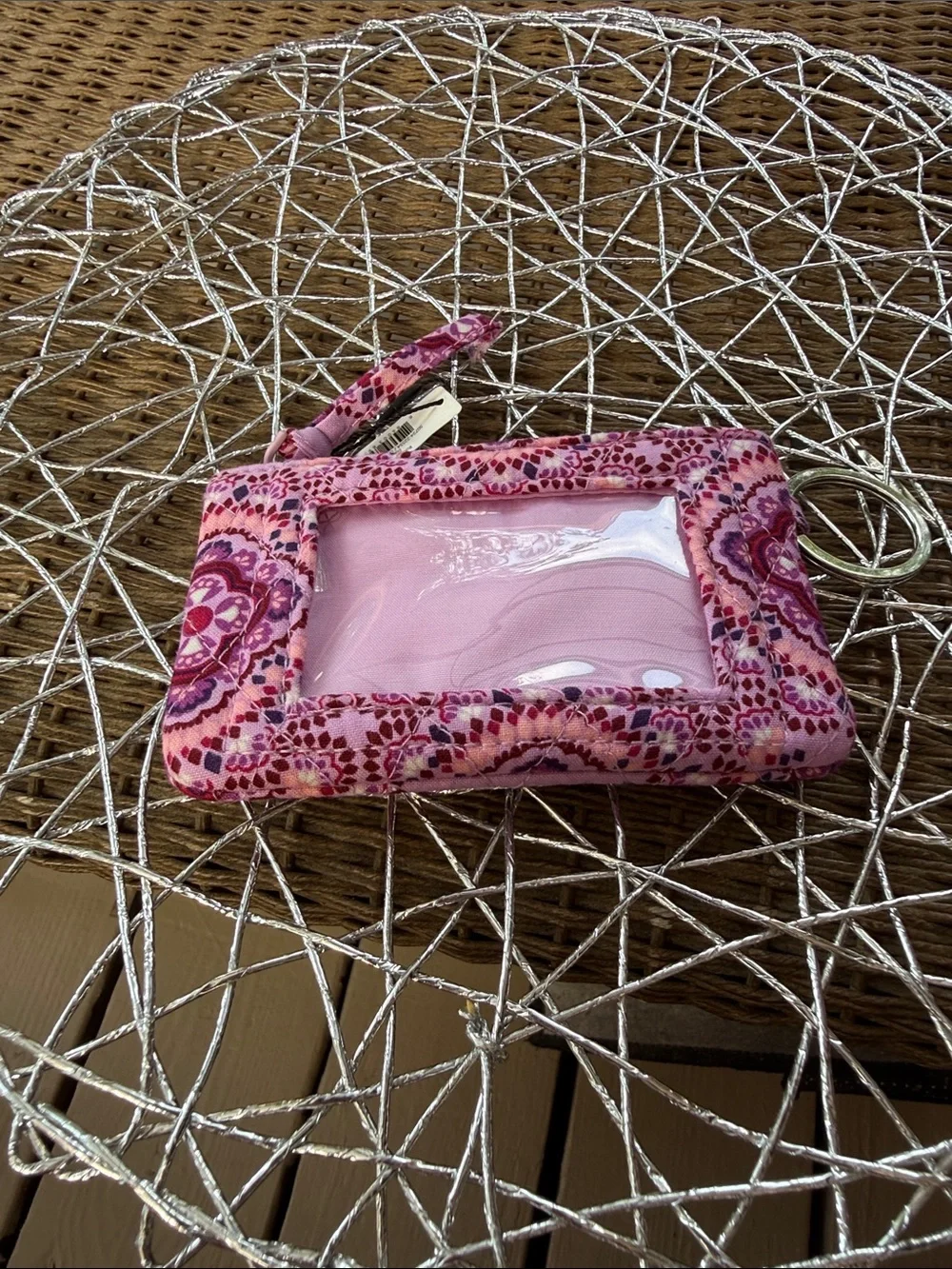NWT Vera Bradley Outlet Zip ID Case in the Lavender Medallion pattern - cotton - Picture 3 of 7